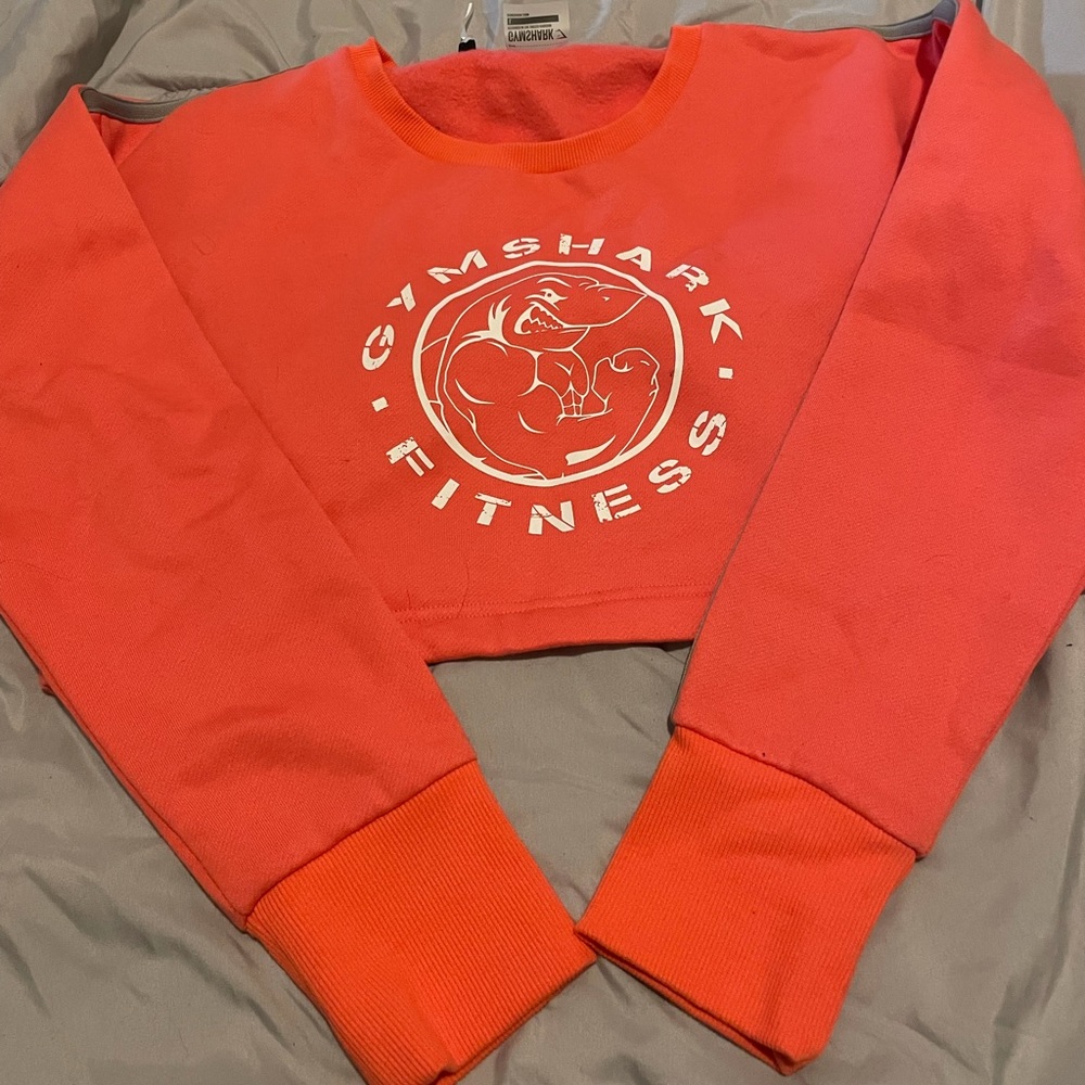 Long sleeve gymshark crop top crew neck